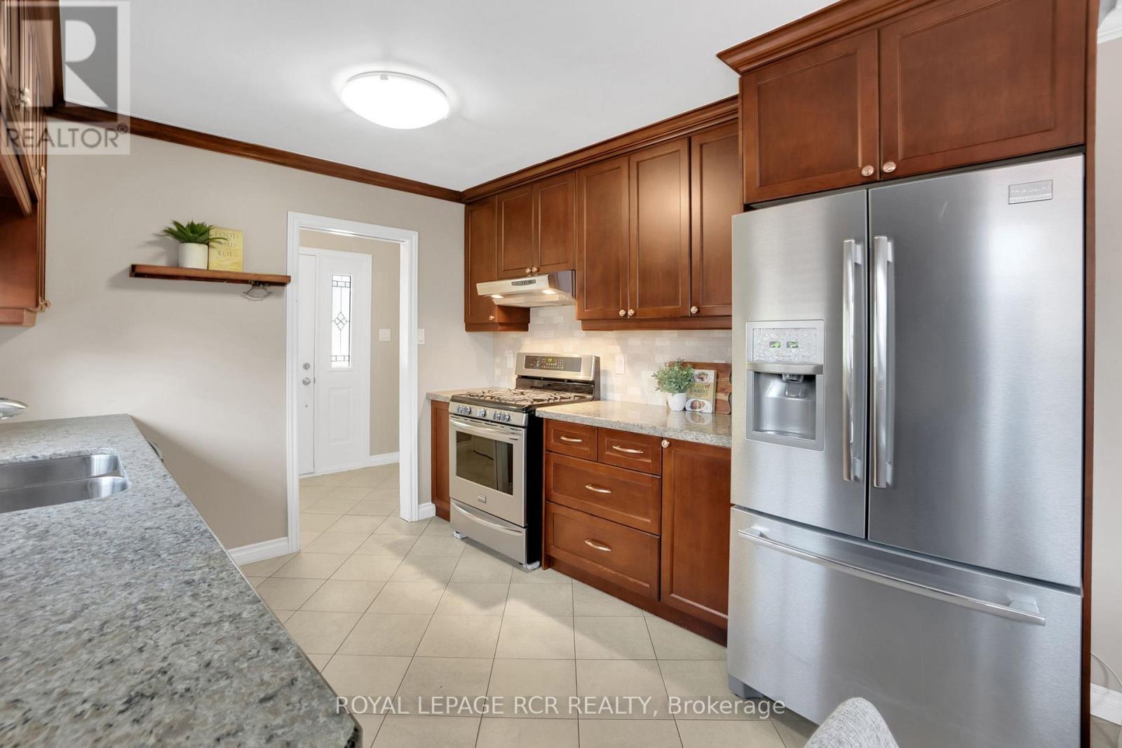 273 Newlove Drive, Caledon, Ontario  L7E 2A2 - Photo 13 - W12602742