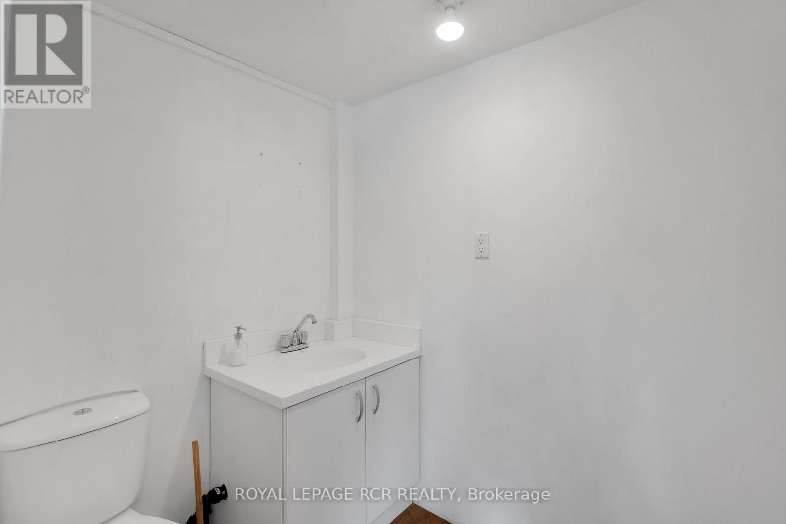 273 Newlove Drive, Caledon, Ontario  L7E 2A2 - Photo 16 - W12602742