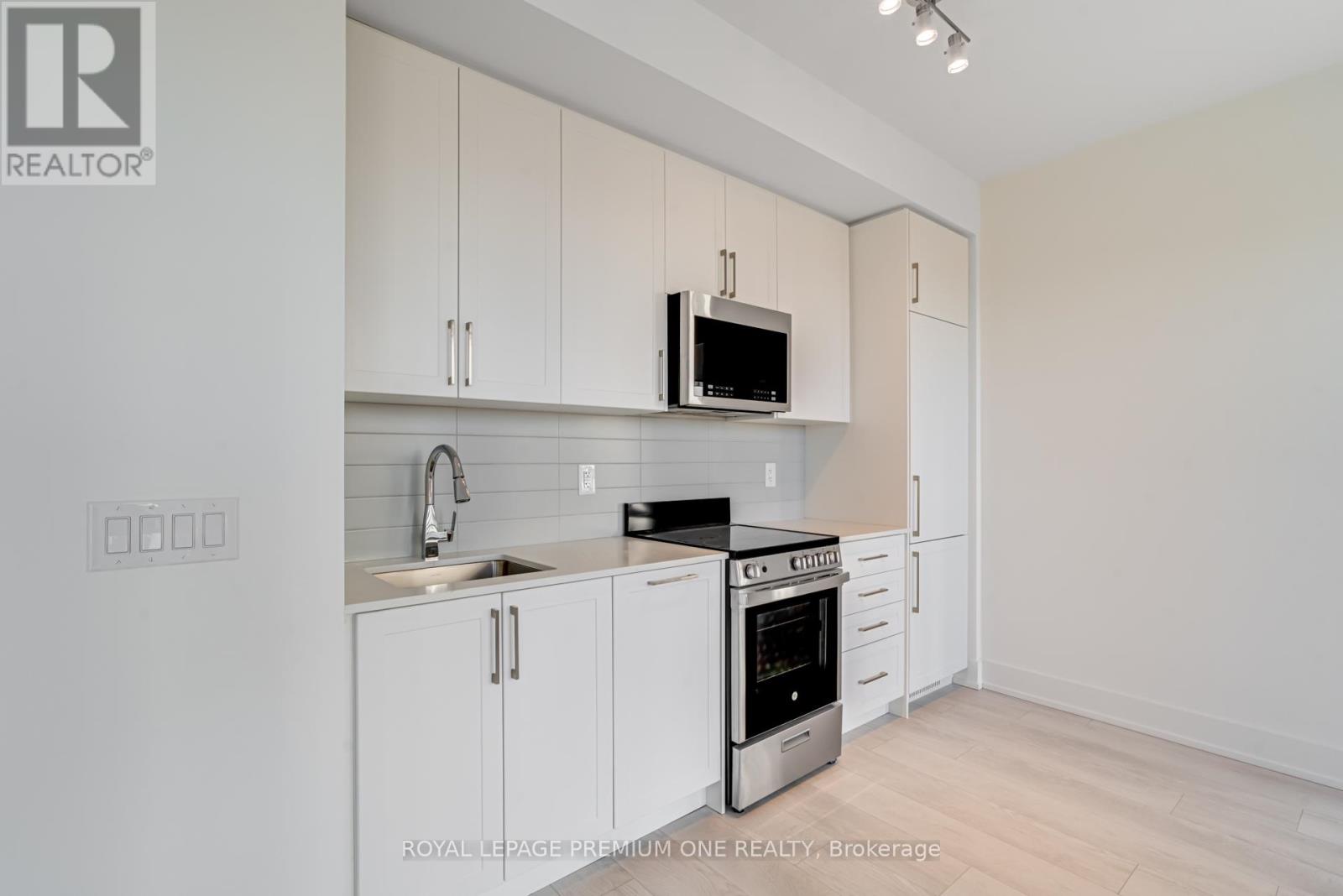 406 - 2450 Old Bronte Road, Oakville, Ontario  L6M 5P6 - Photo 10 - W12602746