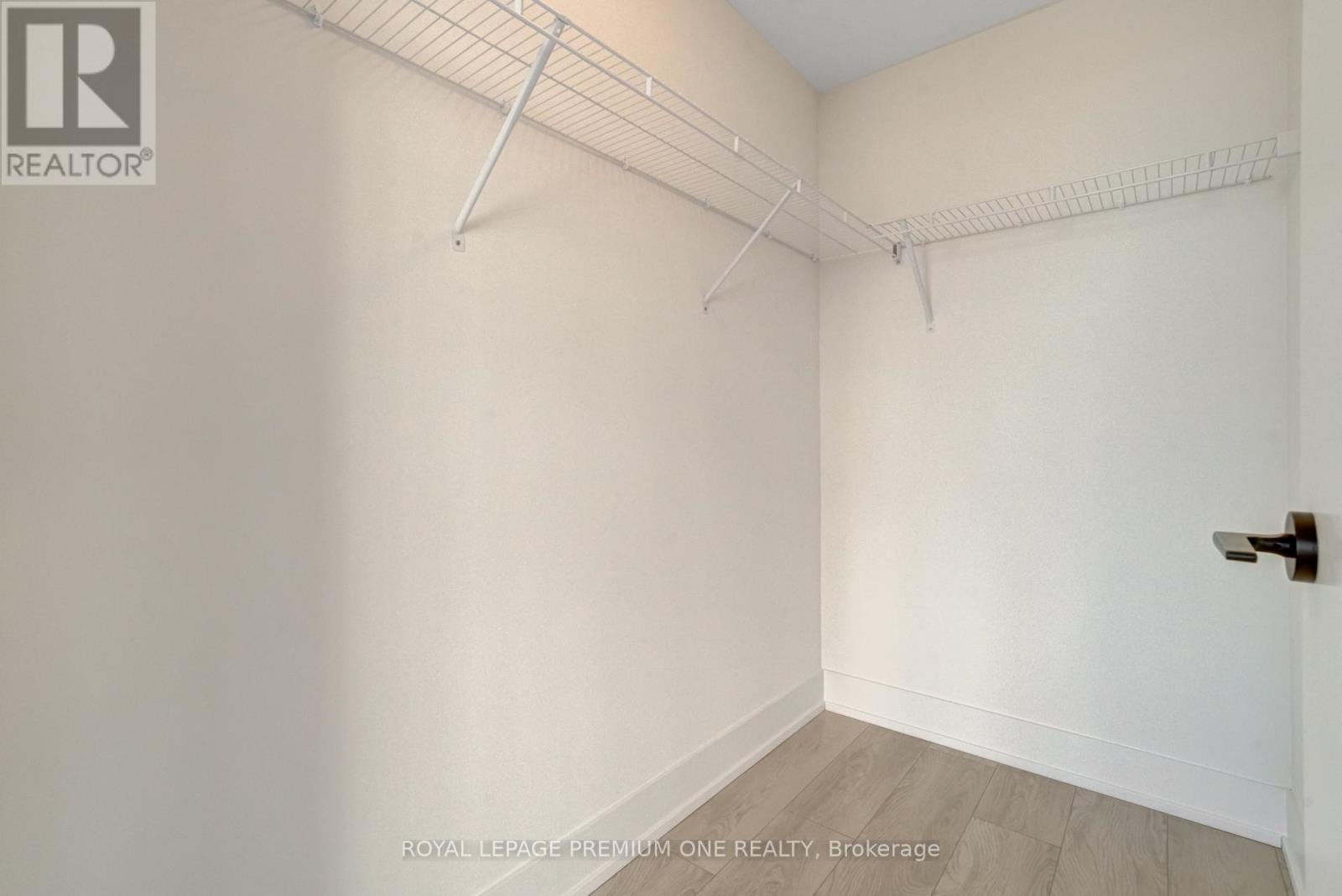 406 - 2450 Old Bronte Road, Oakville, Ontario  L6M 5P6 - Photo 16 - W12602746