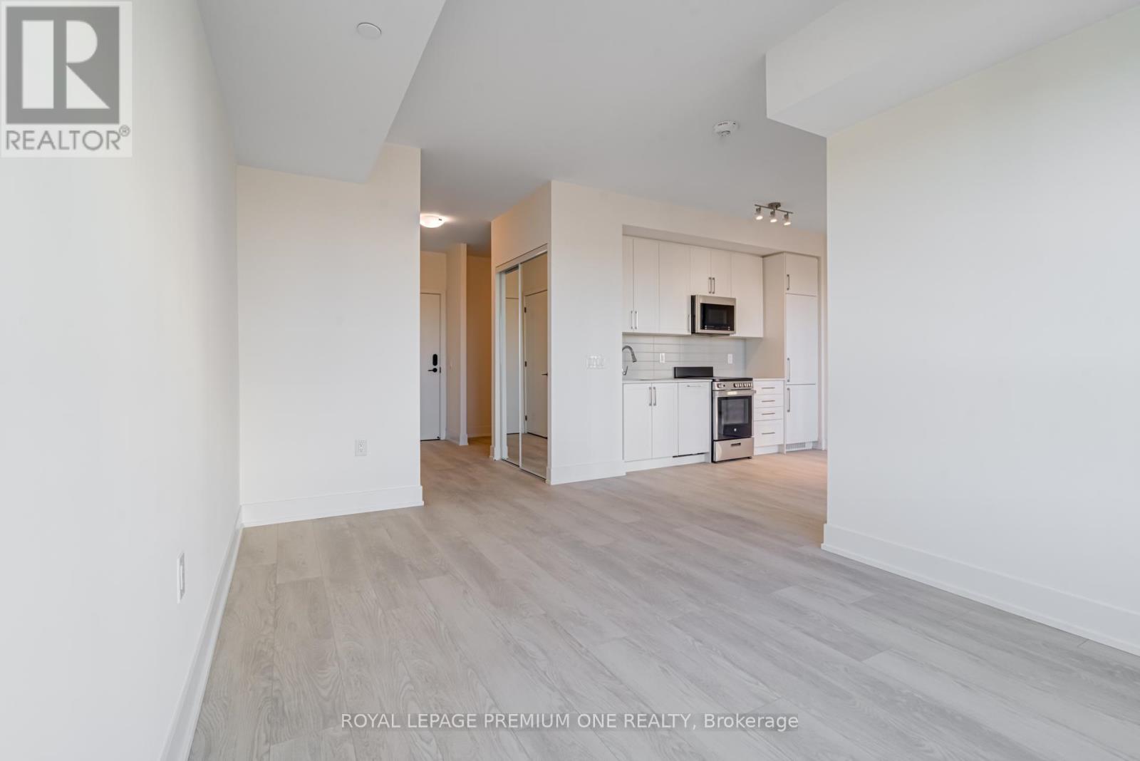 406 - 2450 Old Bronte Road, Oakville, Ontario  L6M 5P6 - Photo 7 - W12602746