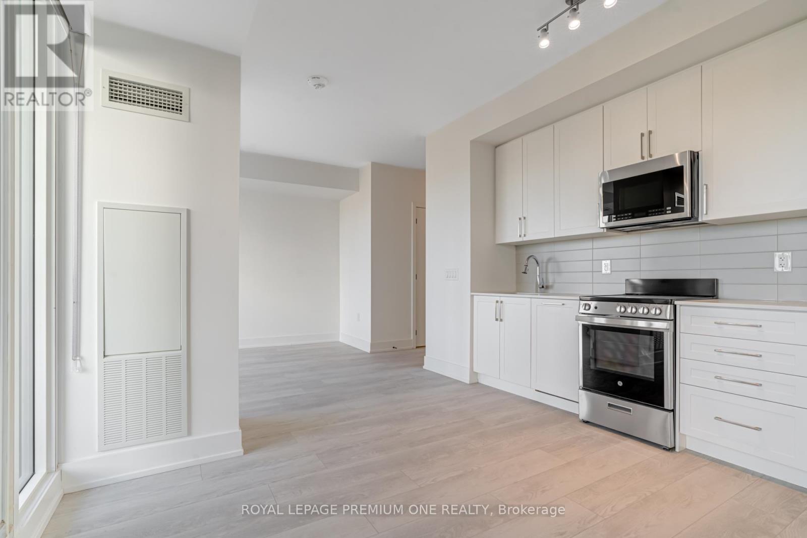 406 - 2450 Old Bronte Road, Oakville, Ontario  L6M 5P6 - Photo 9 - W12602746