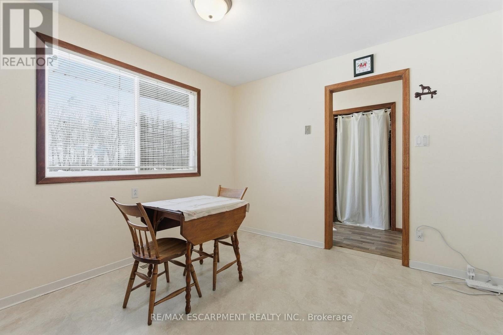 6780 Mcniven Road, Burlington, Ontario  L7P 0K6 - Photo 10 - W12602760