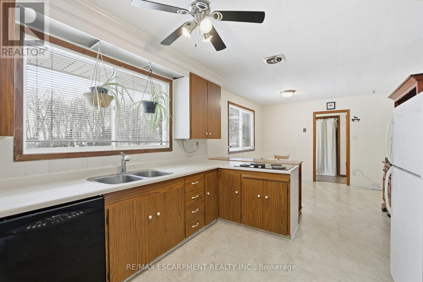 6780 Mcniven Road, Burlington, Ontario  L7P 0K6 - Photo 13 - W12602760