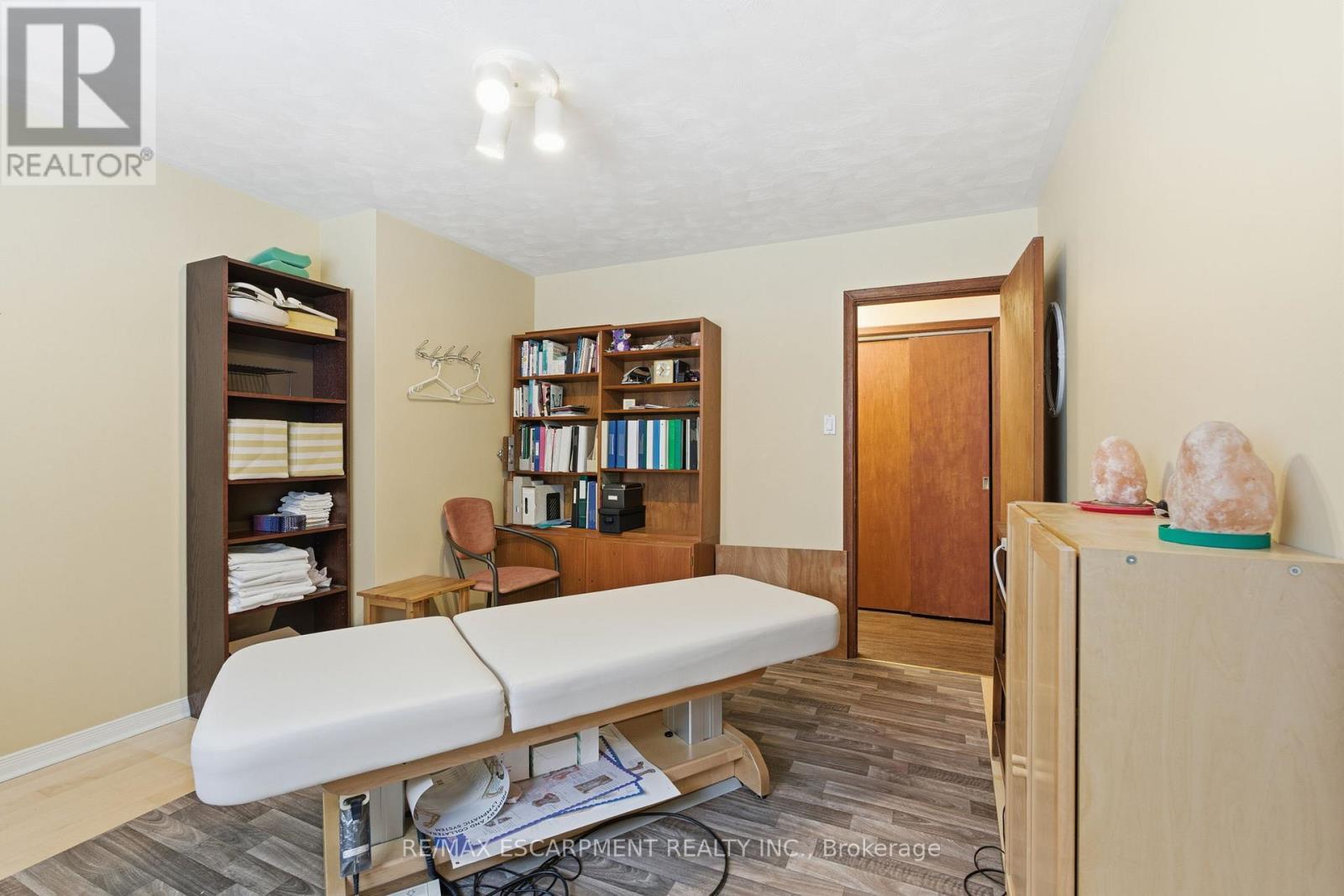 6780 Mcniven Road, Burlington, Ontario  L7P 0K6 - Photo 23 - W12602760