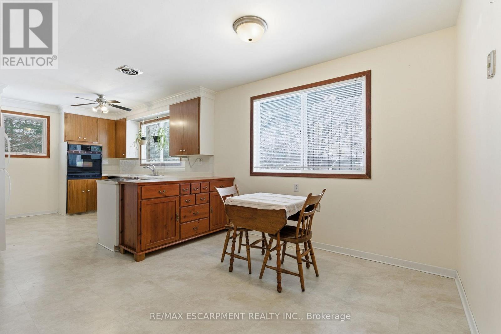 6780 Mcniven Road, Burlington, Ontario  L7P 0K6 - Photo 9 - W12602760