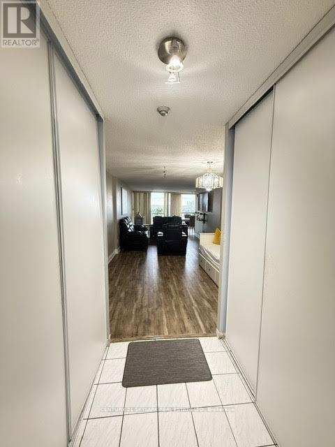 1707 - 5 Rowntree Road, Toronto, Ontario  M9V 5G9 - Photo 5 - W12602768