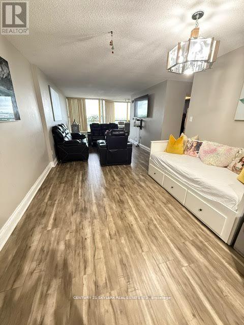 1707 - 5 Rowntree Road, Toronto, Ontario  M9V 5G9 - Photo 6 - W12602768