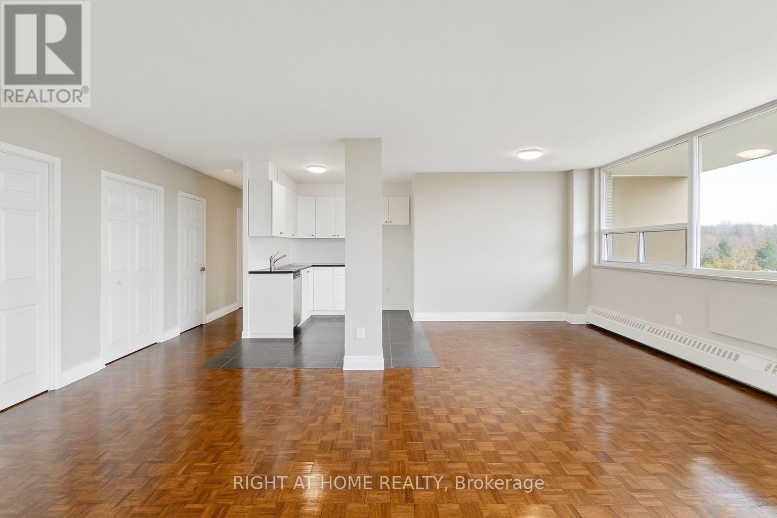 701 - 890 Jane Street, Toronto (Rockcliffe-Smythe), Ontario  M6N 4C3 - Photo 3 - W12602788