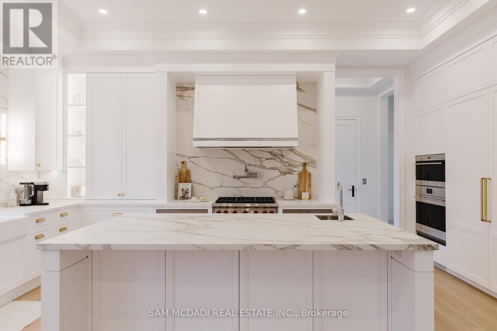 243 Prince George Crescent, Oakville, Ontario  L6L 6P2 - Photo 16 - W12602790