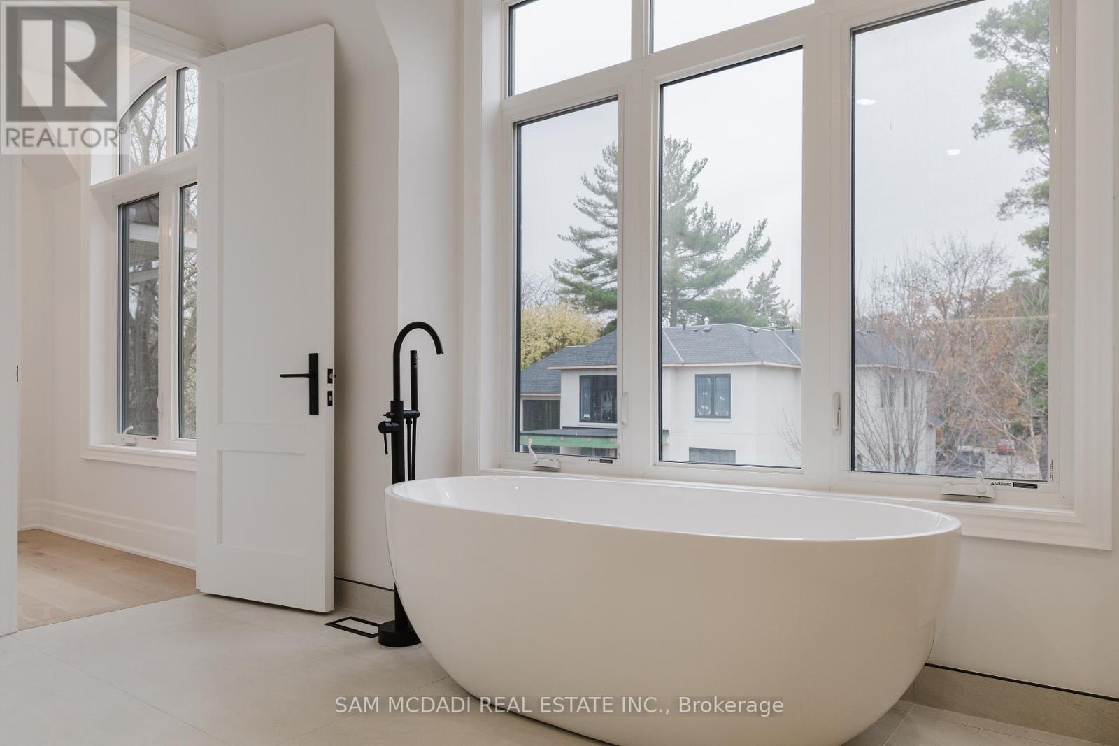 243 Prince George Crescent, Oakville, Ontario  L6L 6P2 - Photo 28 - W12602790