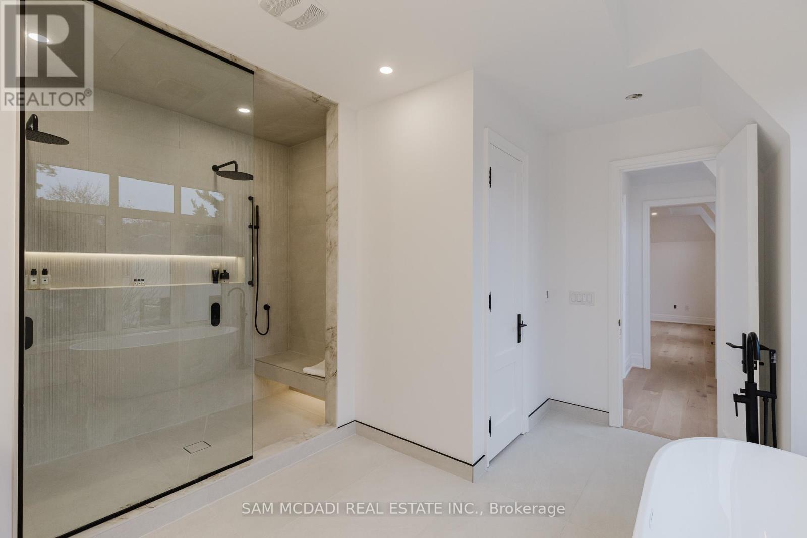 243 Prince George Crescent, Oakville, Ontario  L6L 6P2 - Photo 30 - W12602790