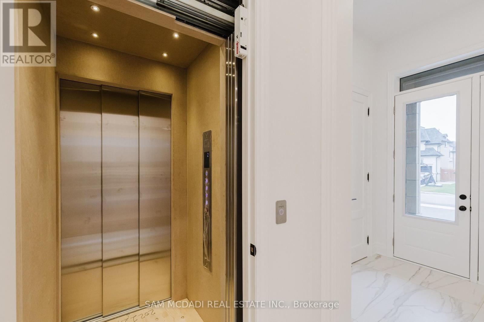 243 Prince George Crescent, Oakville, Ontario  L6L 6P2 - Photo 37 - W12602790