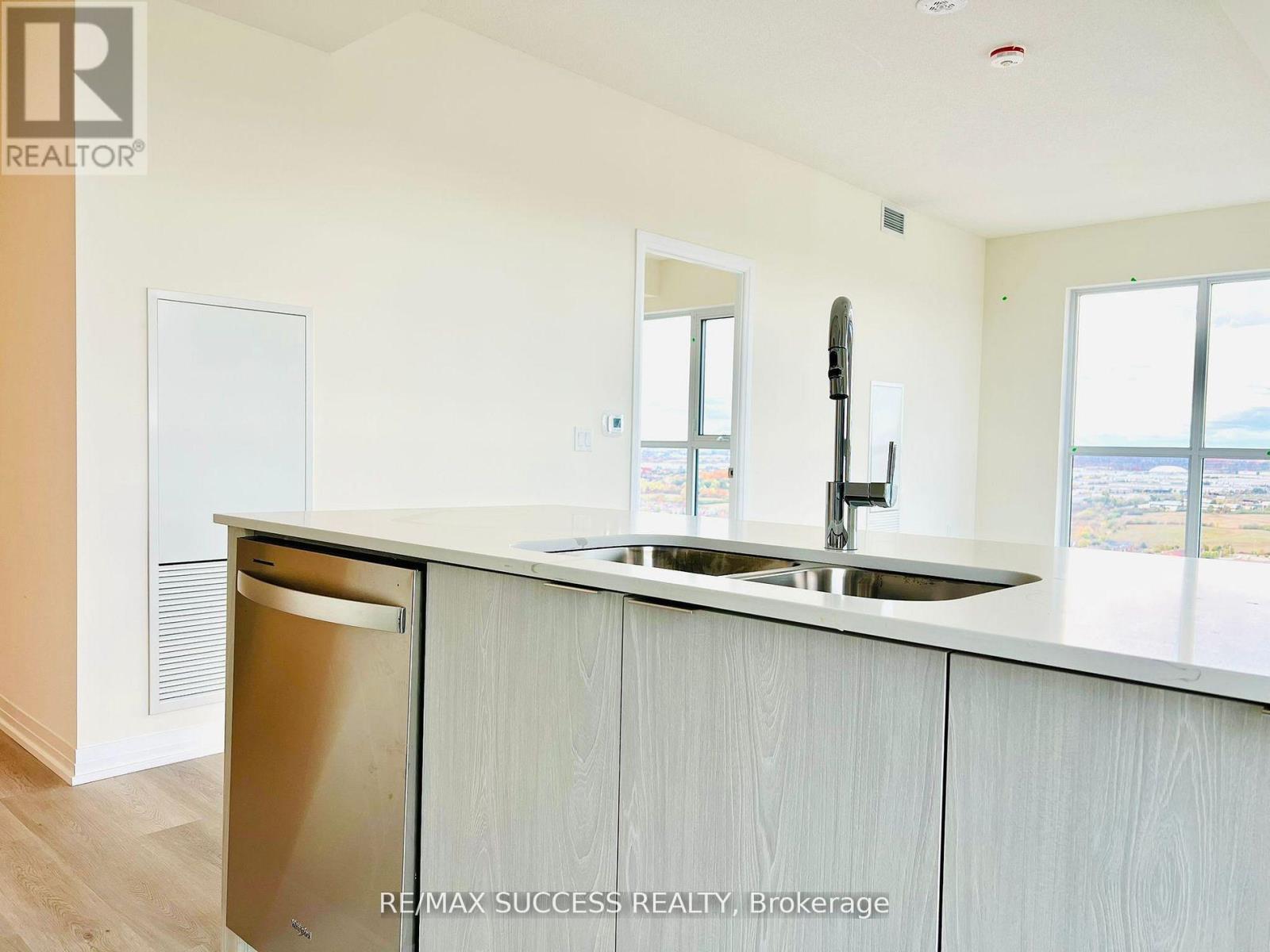 2909 - 15 Watergarden Drive, Mississauga, Ontario  L5R 0H4 - Photo 15 - W12602800