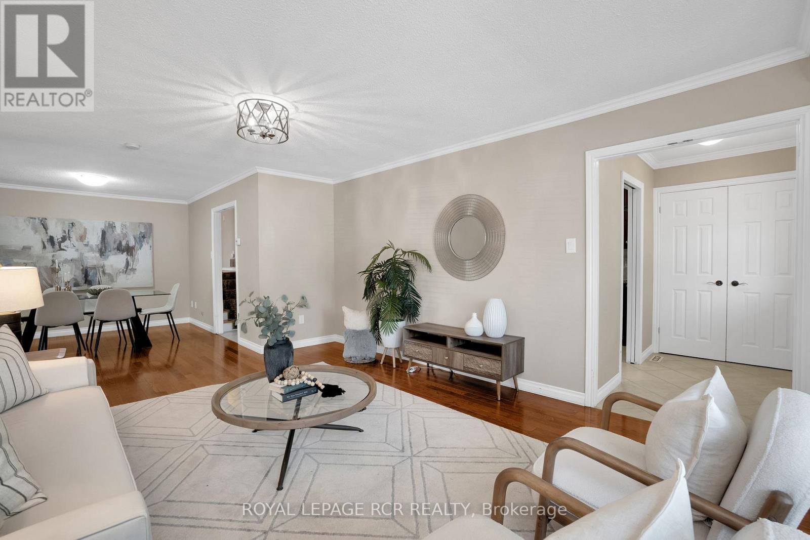 273 Newlove Drive, Caledon, Ontario  L7E 2A2 - Photo 5 - W12602802