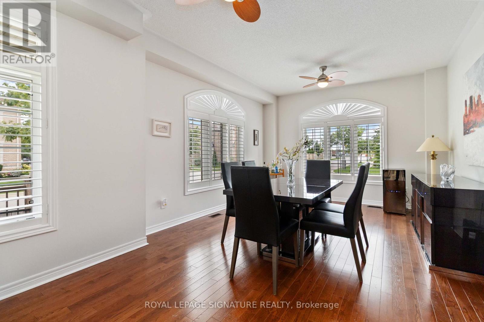 573 Gardenbrook Avenue, Oakville, Ontario  L6M 0P5 - Photo 12 - W12602814