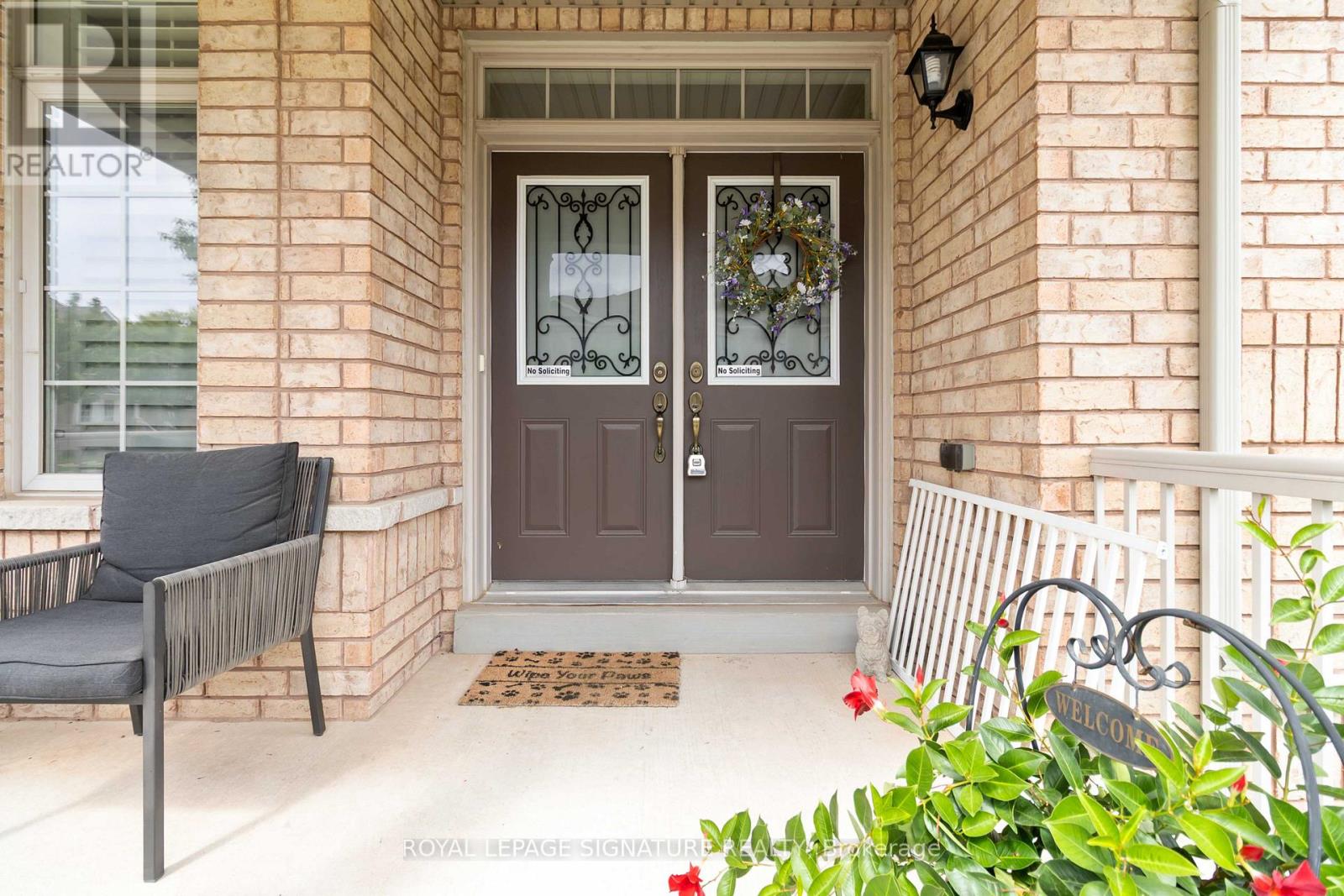 573 Gardenbrook Avenue, Oakville, Ontario  L6M 0P5 - Photo 3 - W12602814