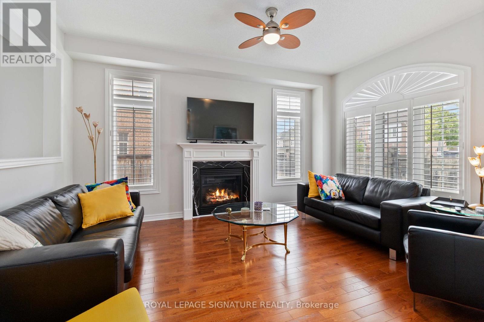 573 Gardenbrook Avenue, Oakville, Ontario  L6M 0P5 - Photo 6 - W12602814