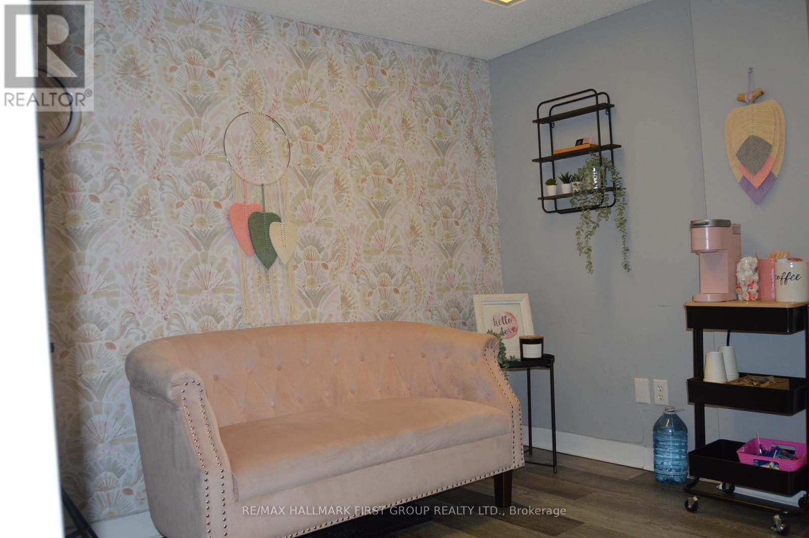 107 - 257 Division Street, Cobourg, Ontario  K9A 3P9 - Photo 5 - X12602754