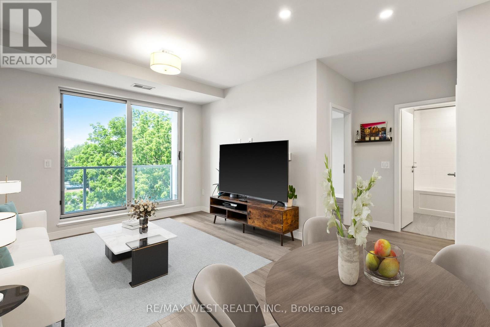 502 - 118 West Street, Port Colborne, Ontario  L3K 4C9 - Photo 4 - X12602762