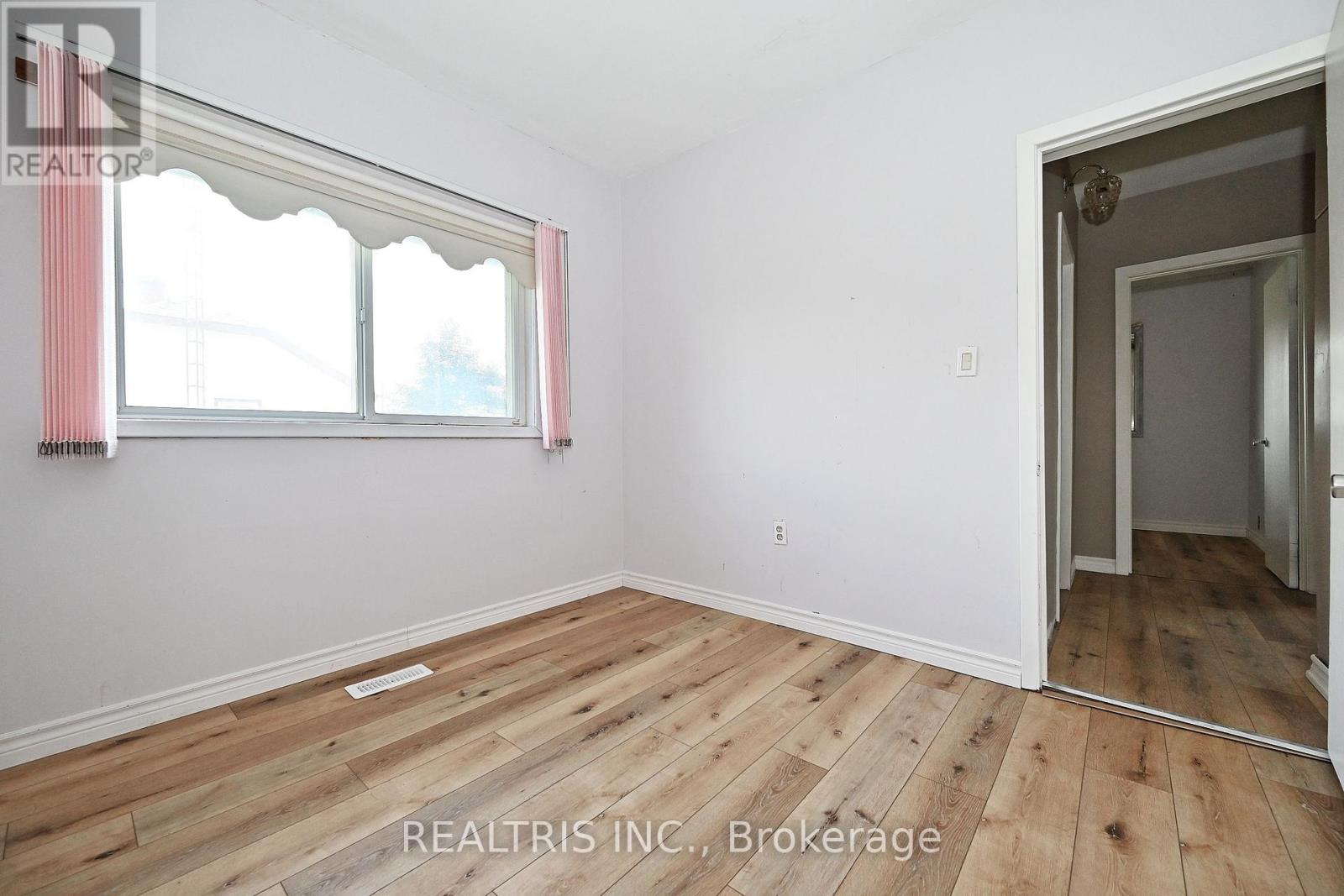 6 Lucerne Place, St. Catharines, Ontario  L2P 2E8 - Photo 25 - X12602776
