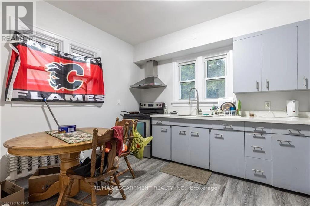 2 - 67 Mccalla Drive, St. Catharines, Ontario  L2N 1A4 - Photo 8 - X12602824