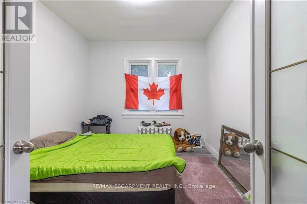 2 - 67 Mccalla Drive, St. Catharines, Ontario  L2N 1A4 - Photo 9 - X12602824