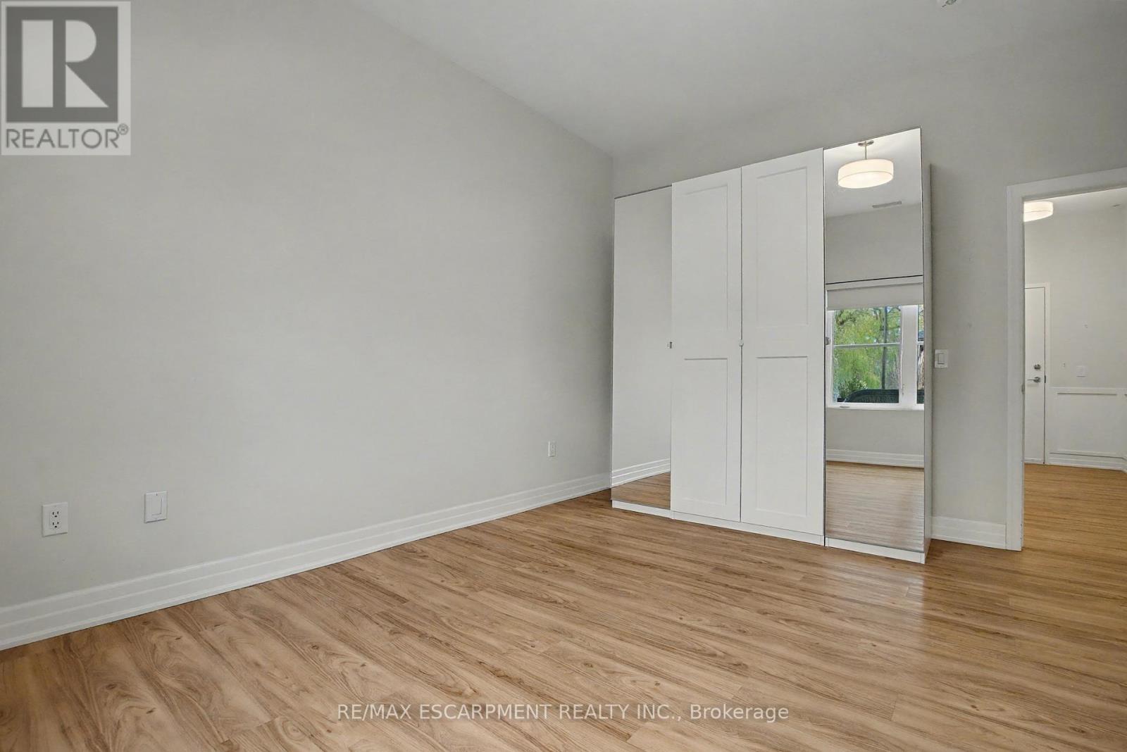 006 - 39 Sister Varga Terrace, Hamilton, Ontario L9B 0J7 - Photo 20 - X12602850