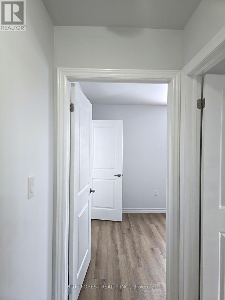 A - 341 Spruce Street, London East, Ontario  N5W 2P9 - Photo 10 - X12602902