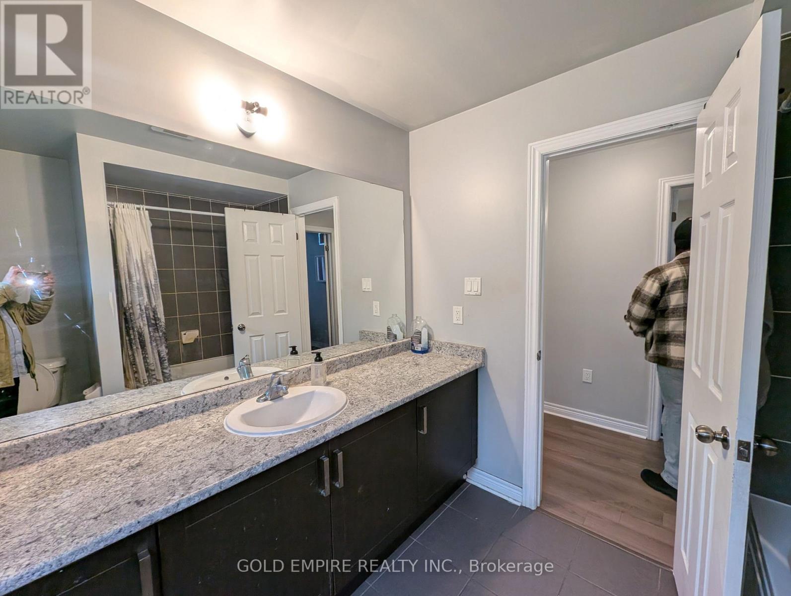 7511 Marpin Court, Niagara Falls, Ontario  L2H 0P3 - Photo 19 - X12602936