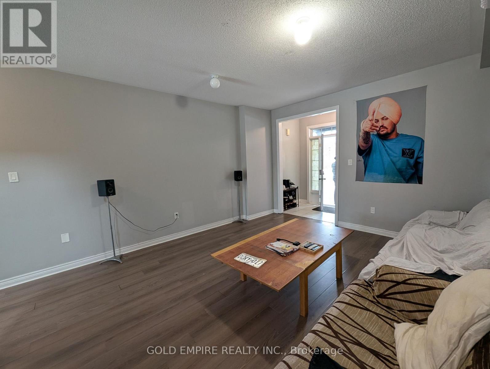 7511 Marpin Court, Niagara Falls, Ontario  L2H 0P3 - Photo 25 - X12602936