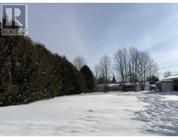 4 Sandpiper Ave, Manitouwadge, Ca