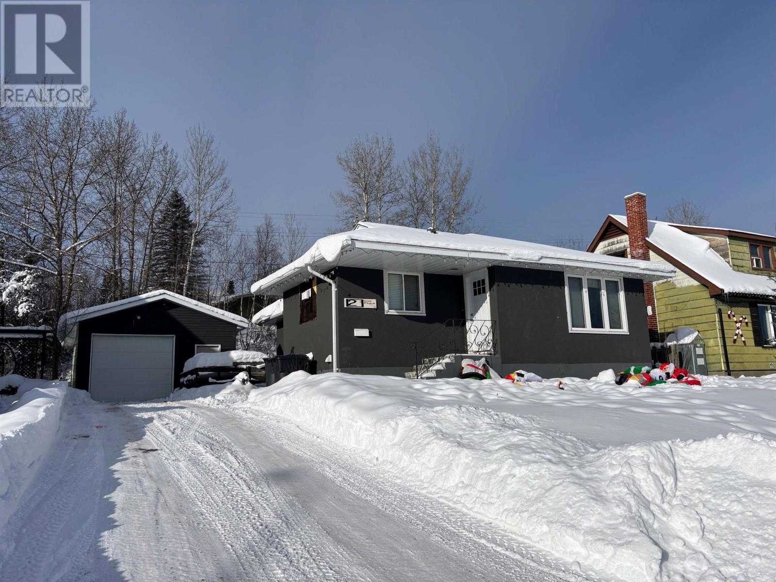 2 Essa PL, Manitouwadge, Ontario