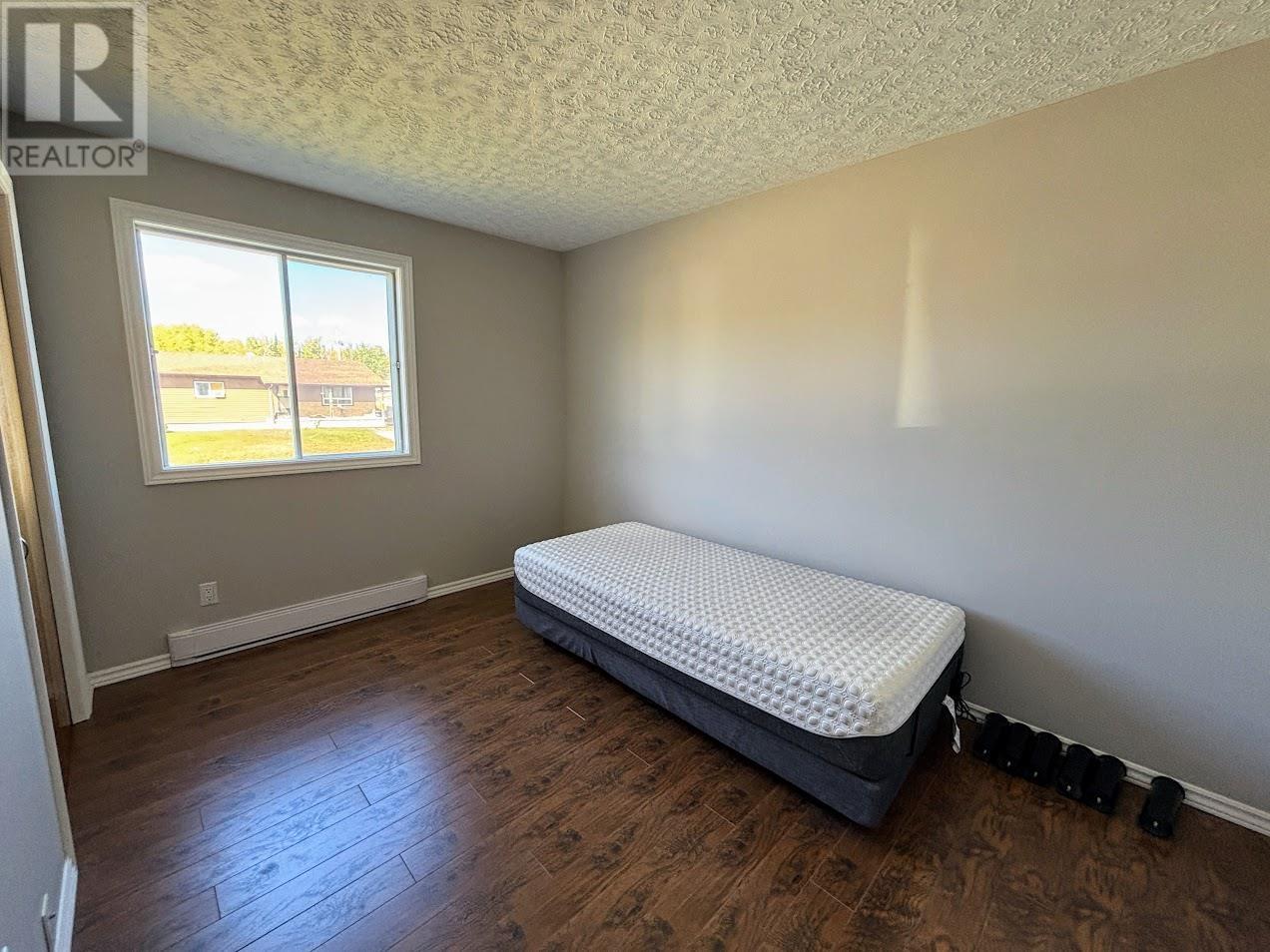 8 Otter Ave, Manitouwadge, Ontario  P0T 2C0 - Photo 15 - TB253052