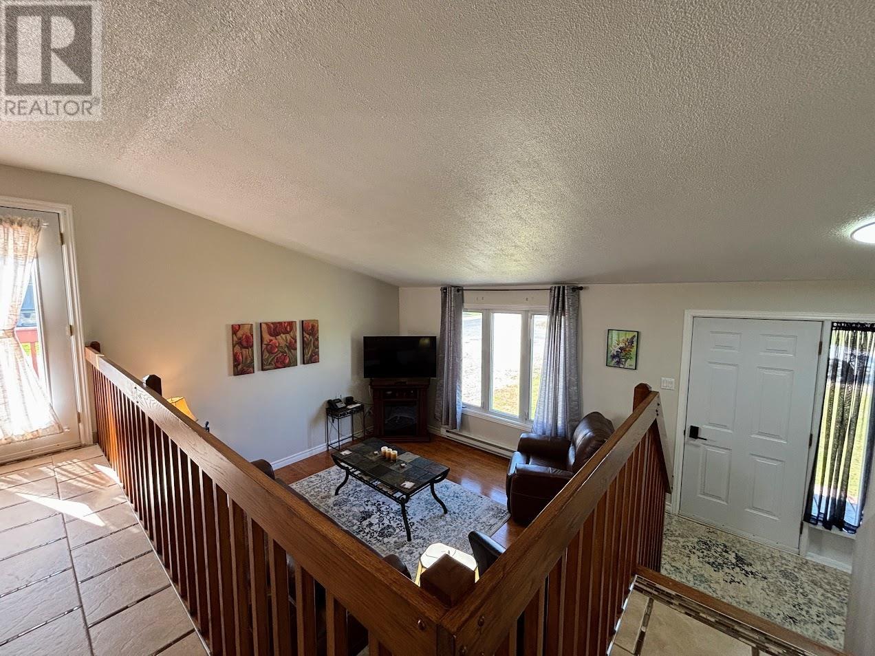 36 Otter Ave, Manitouwadge, Ontario  P0T 2C0 - Photo 8 - TB253069