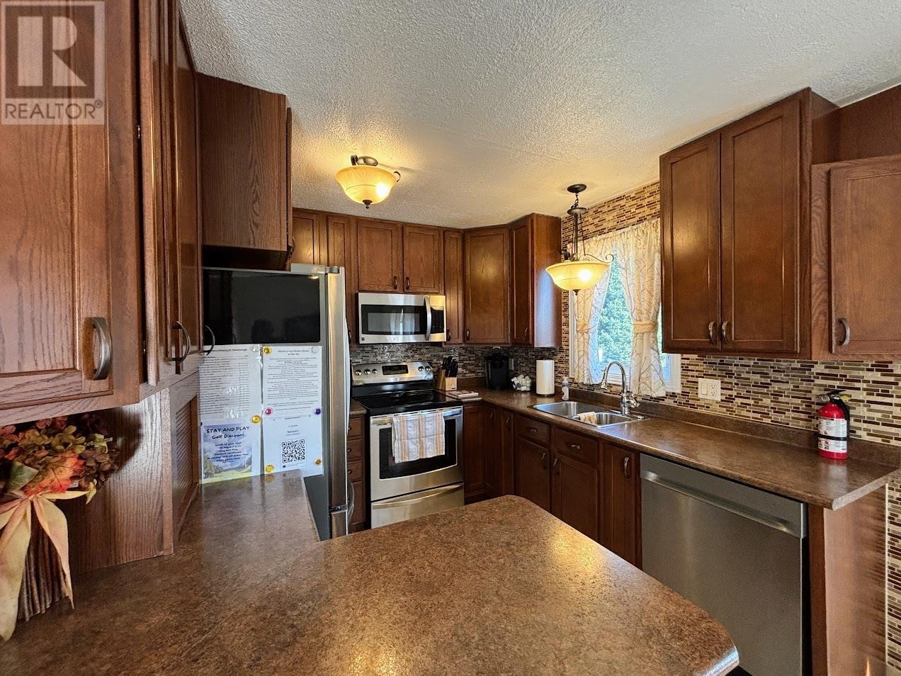 36 Otter Ave, Manitouwadge, Ontario  P0T 2C0 - Photo 6 - TB253069