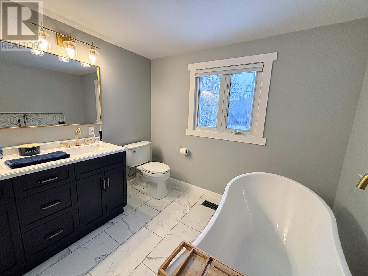 32 Mona Dr, Manitouwadge, Ontario  P0T 2C0 - Photo 26 - TB253515