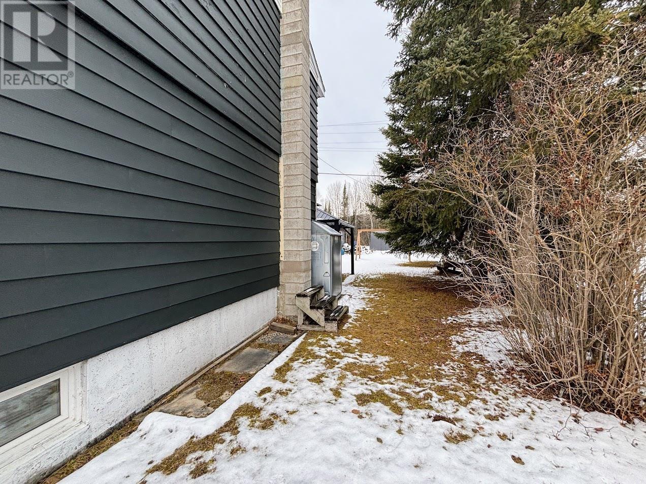32 Mona Dr, Manitouwadge, Ontario  P0T 2C0 - Photo 46 - TB253515