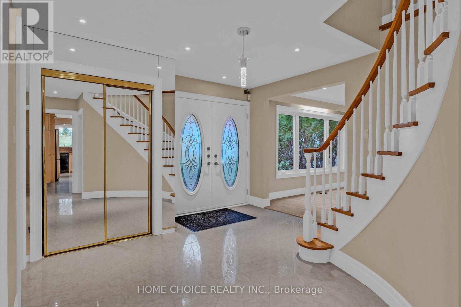 43 Golfwood Heights E, Toronto, Ontario  M9P 3L8 - Photo 11 - W12593564