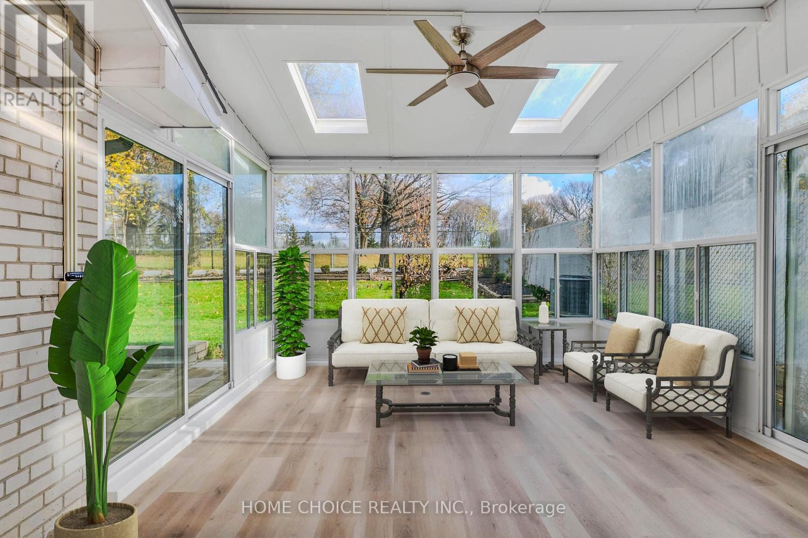 43 Golfwood Heights E, Toronto, Ontario  M9P 3L8 - Photo 23 - W12593564