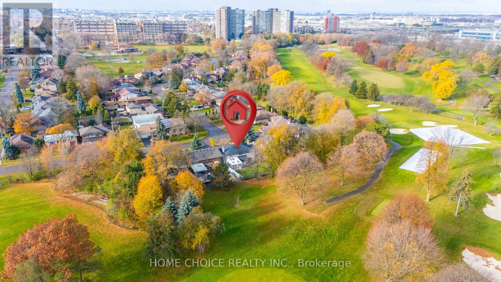 43 Golfwood Heights E, Toronto, Ontario  M9P 3L8 - Photo 3 - W12593564