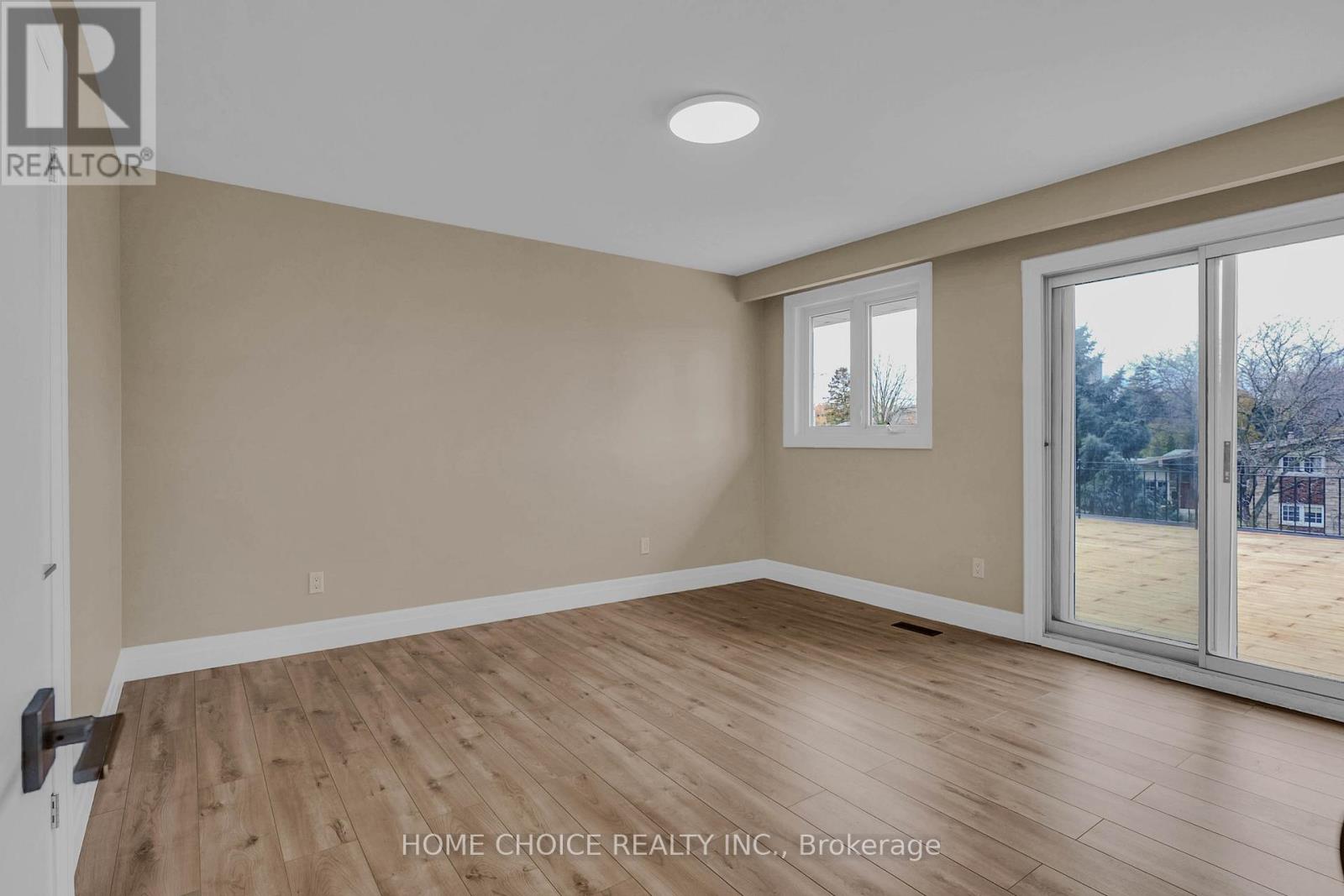 43 Golfwood Heights E, Toronto, Ontario  M9P 3L8 - Photo 35 - W12593564