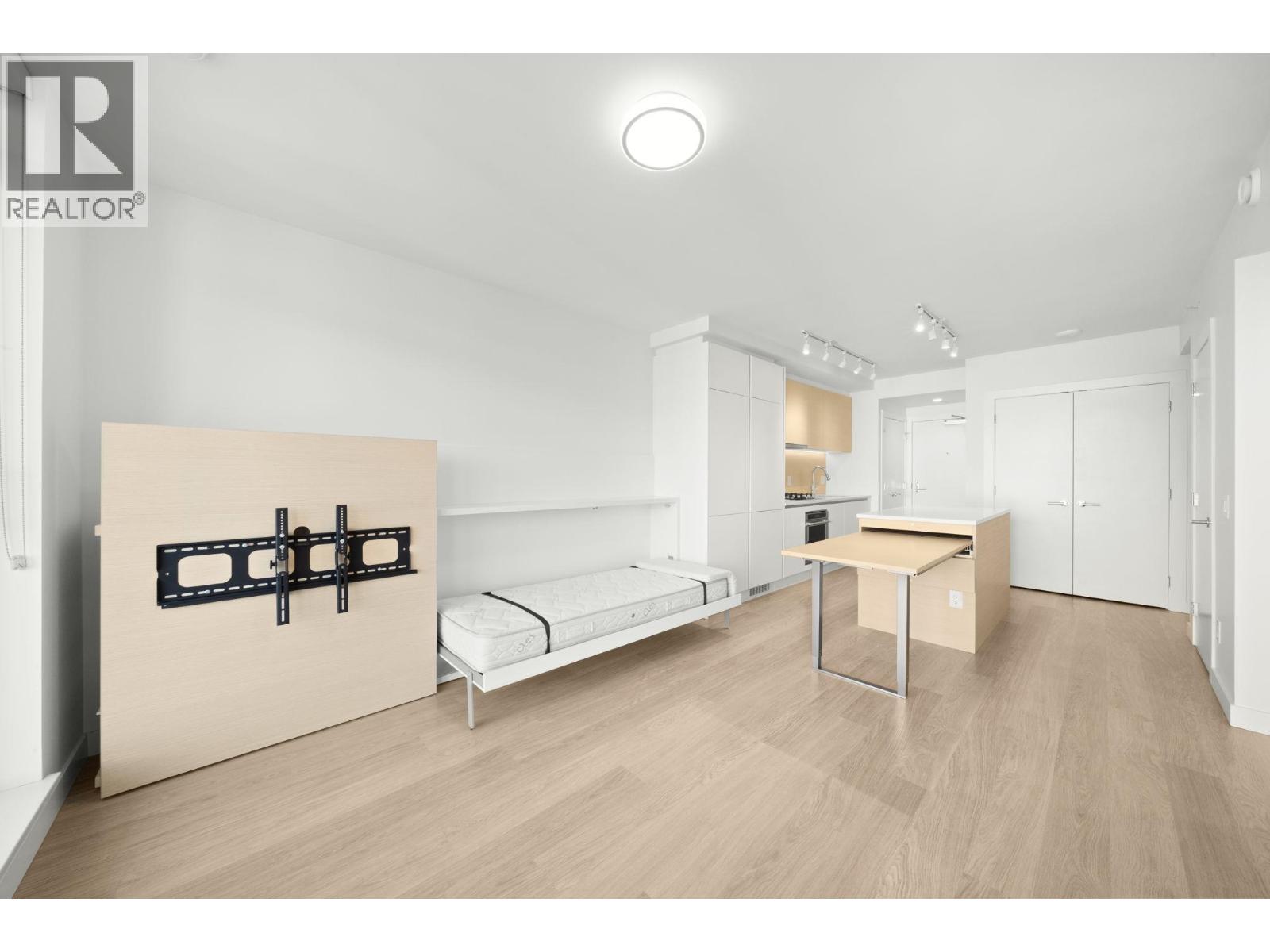 3401 657 Whiting Way, Coquitlam, British Columbia  V3J 0J6 - Photo 4 - R3072294