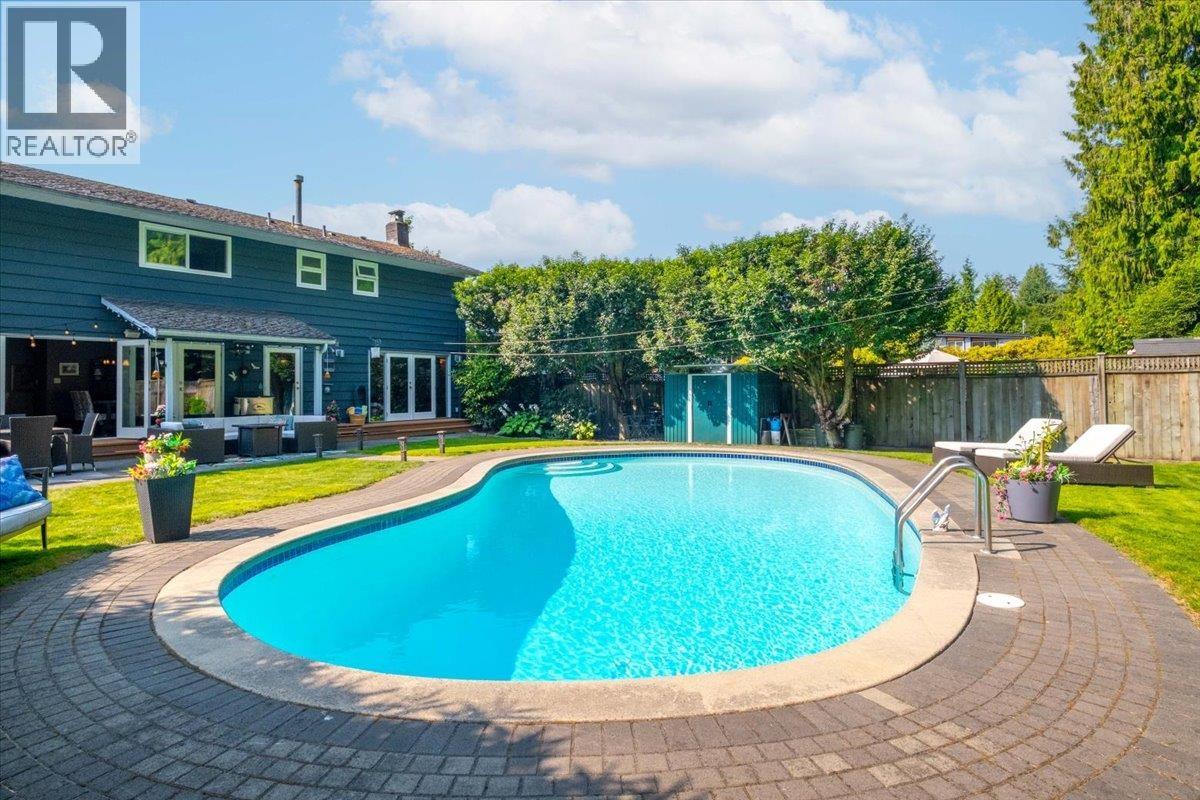 2864 Bushnell Place, North Vancouver, British Columbia  V7J 2Y8 - Photo 4 - R3072279