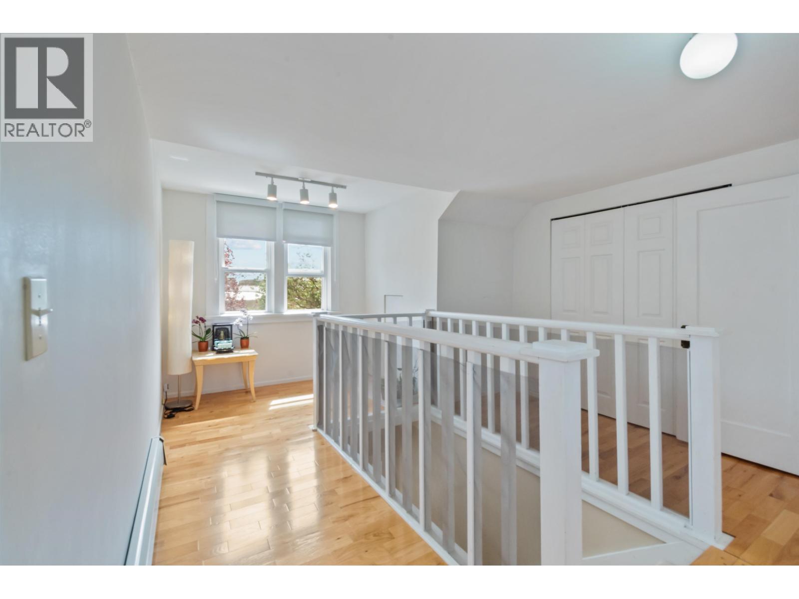 1945 W 45th Avenue, Vancouver, British Columbia  V6M 2H7 - Photo 13 - R3072292