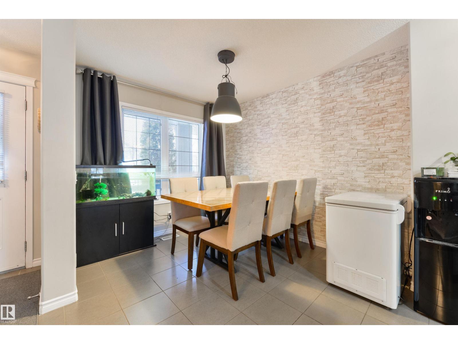 346 Secord Bv Nw, Edmonton, Alberta  T5T 5X9 - Photo 3 - E4467456