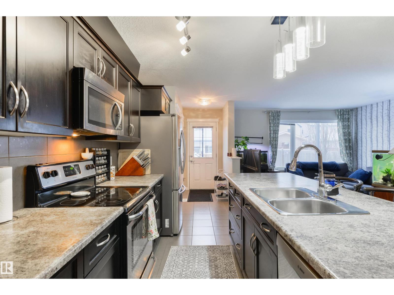 346 Secord Bv Nw, Edmonton, Alberta  T5T 5X9 - Photo 5 - E4467456