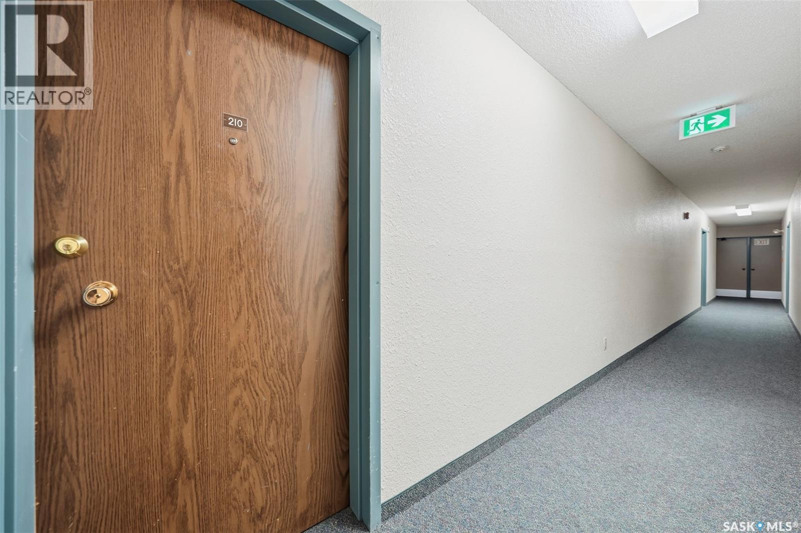 210 211 Tait Place, Saskatoon, Saskatchewan  S7H 5L5 - Photo 4 - SK025128