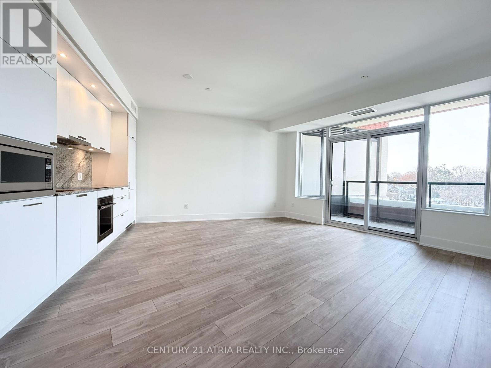 718 - 259 THE KINGSWAY, Toronto, Ontario