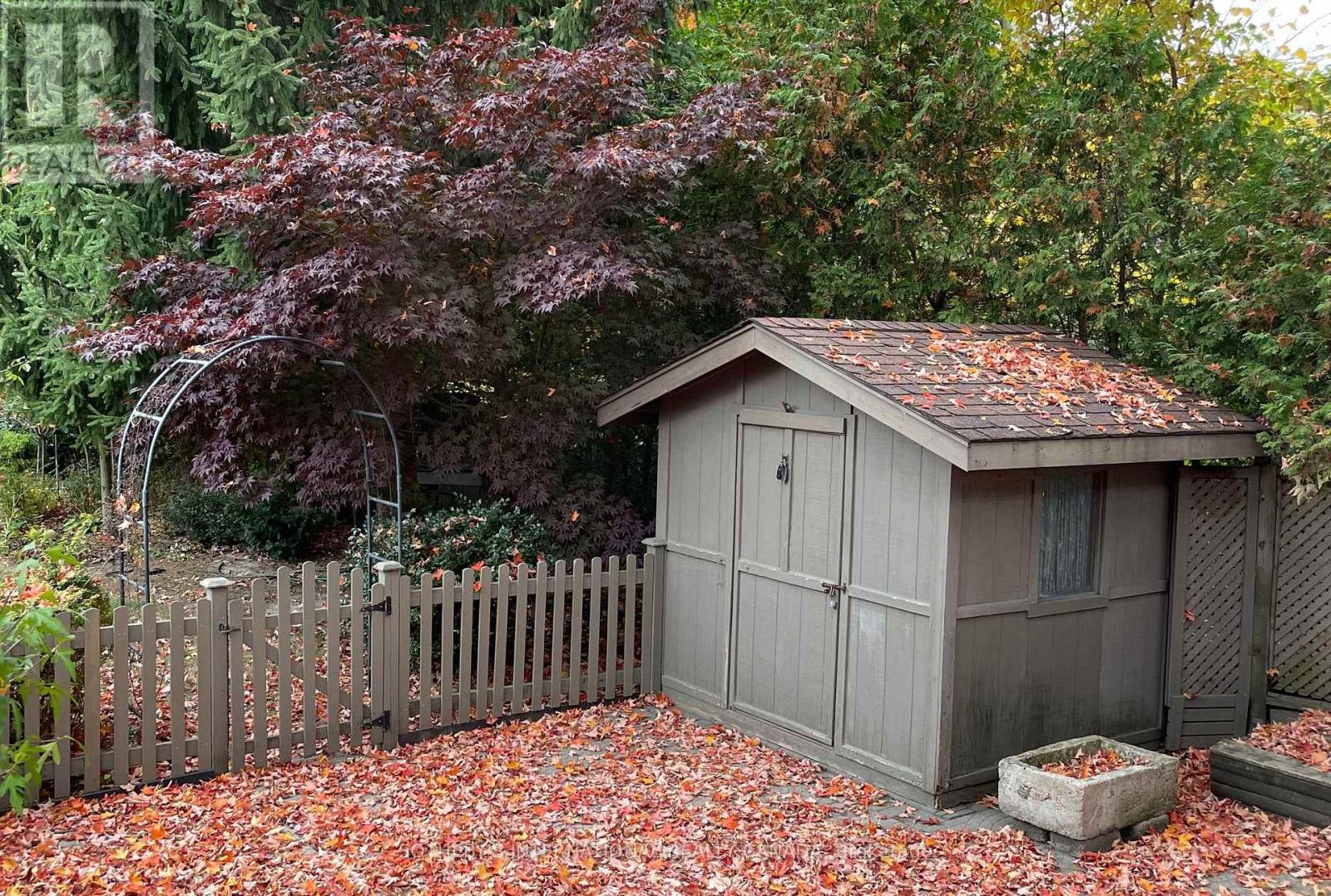 740 Clarkson Road S, Mississauga, Ontario  L5J 2T9 - Photo 37 - W12602872